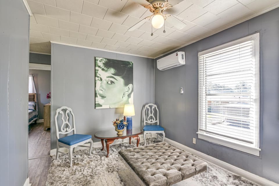 Near Sabine Lake & Refineries: Pet-Friendly Apt Apartment in Port Arthur