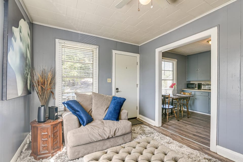 Near Sabine Lake & Refineries: Pet-Friendly Apt Apartment in Port Arthur