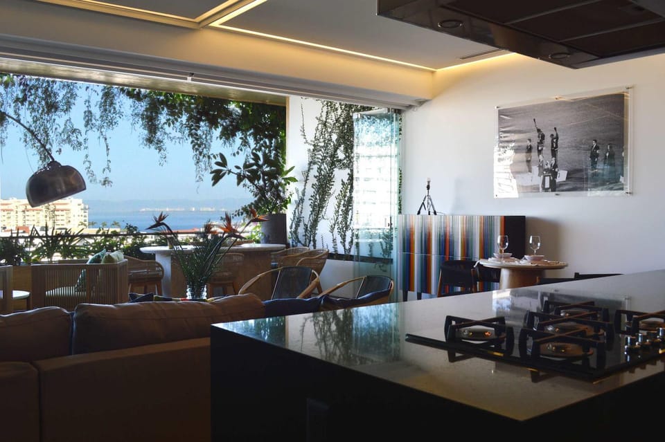 The Jungle - SOHO luxury with full kitchen Apartment in Puerto Vallarta