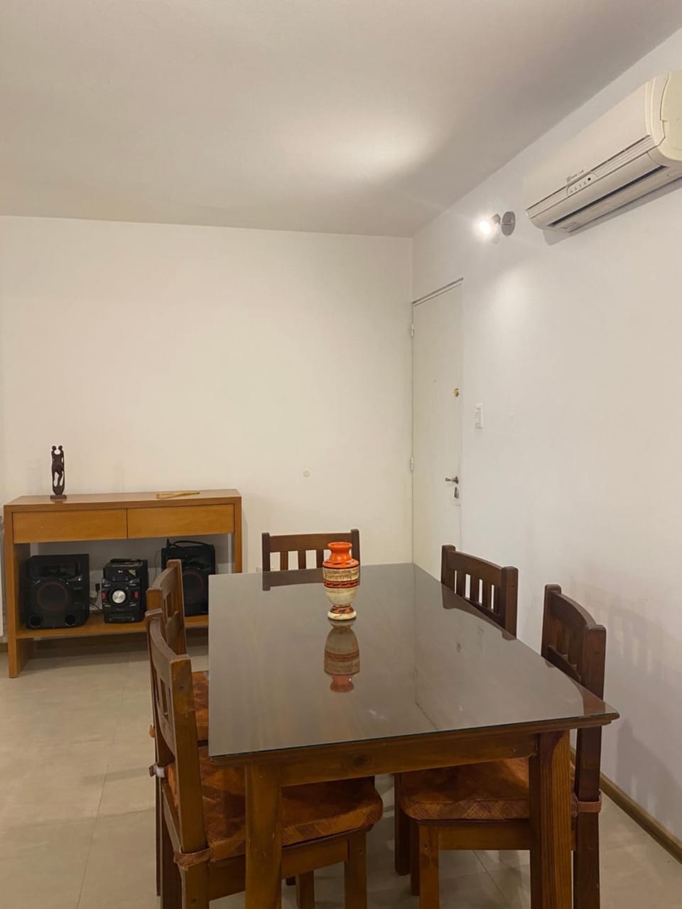 Living room, Dining area, air conditioner