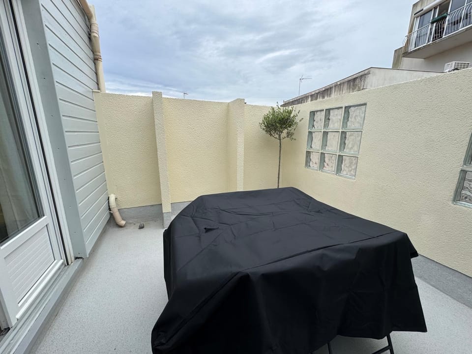 T2 à 100M de Plage et Terrasse Apartment in Les Sables-d'Olonne