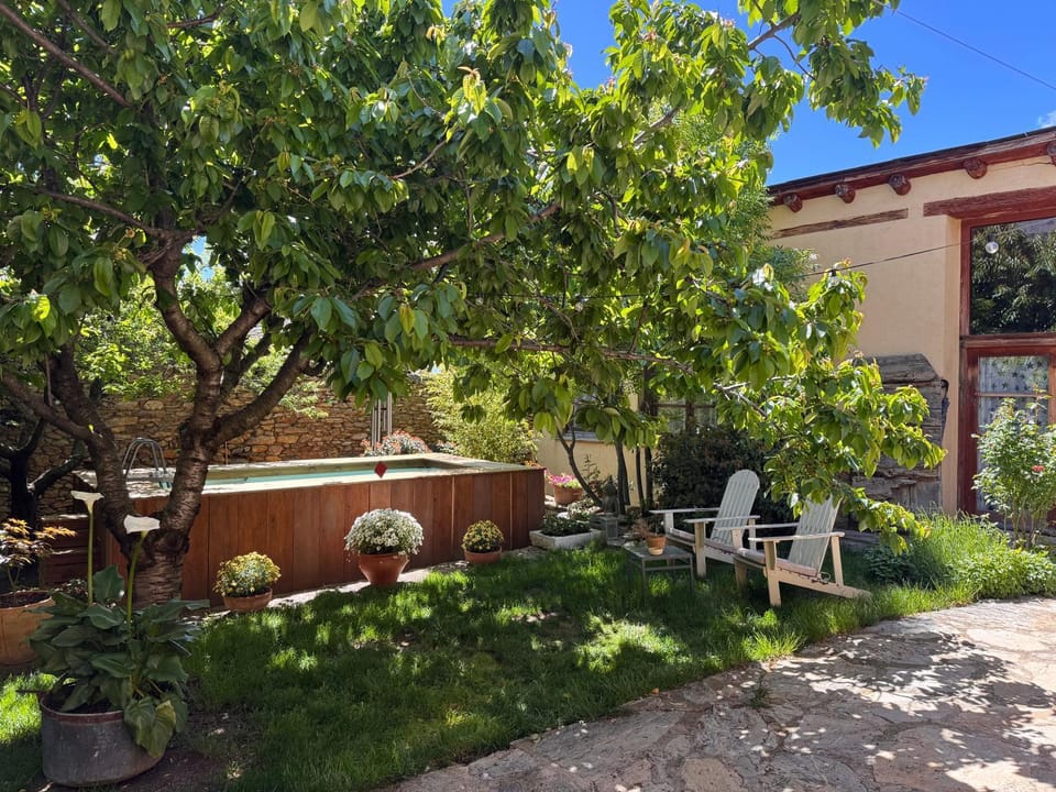 Garden, Swimming pool