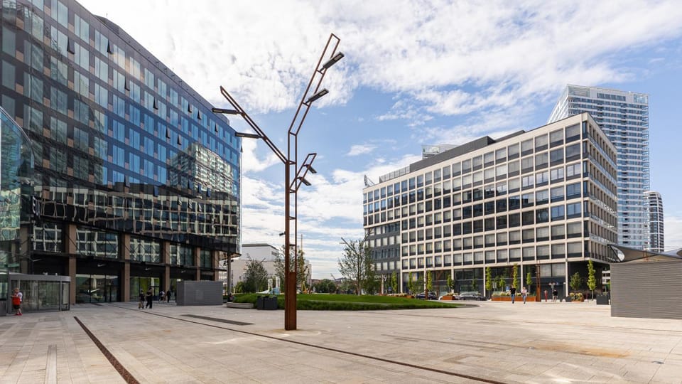 Property building, Day, Neighbourhood, Street view, Location