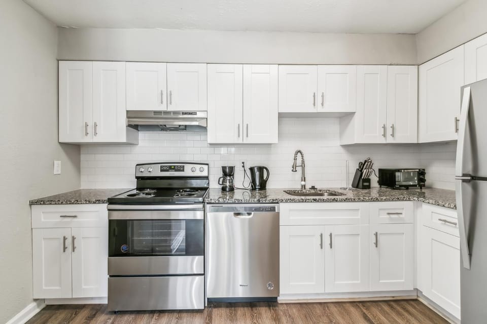 Barcelo at East Cobb 2 Bed 15 Bath Furnished Apartment in Marietta