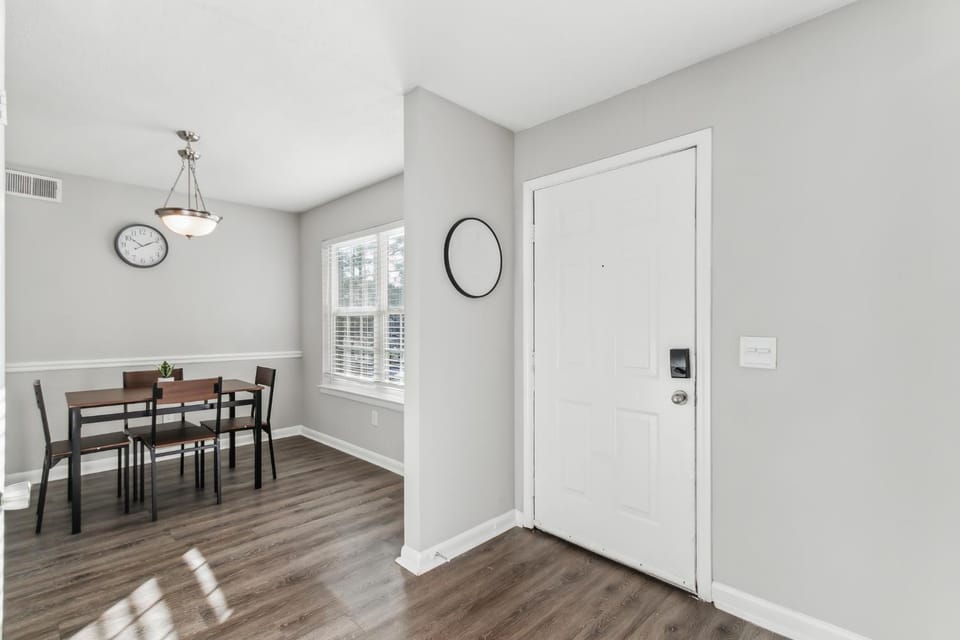 Barcelo at East Cobb 2 Bed 15 Bath Furnished Apartment in Marietta
