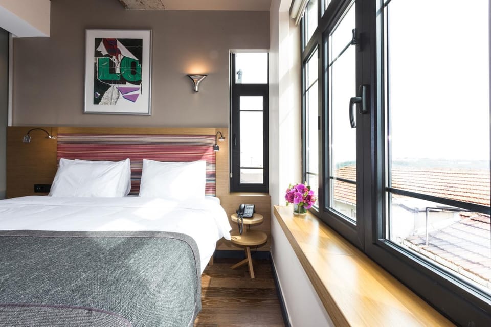 Bed, Photo of the whole room, Bedroom, City view, Sea view