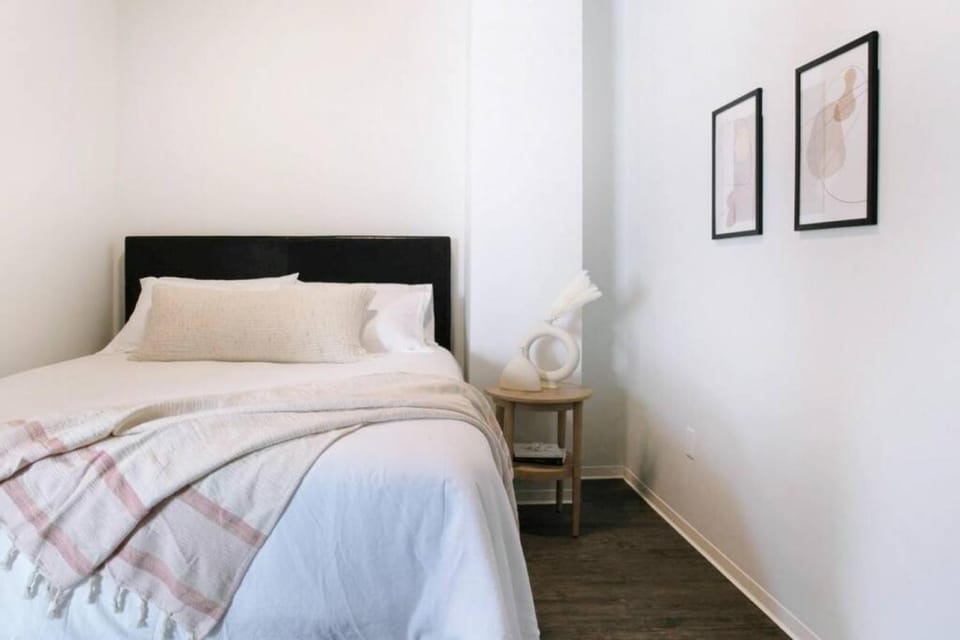 Cozy Downtown Loft Walk to Riverfront Park 209 Apartment in Spokane