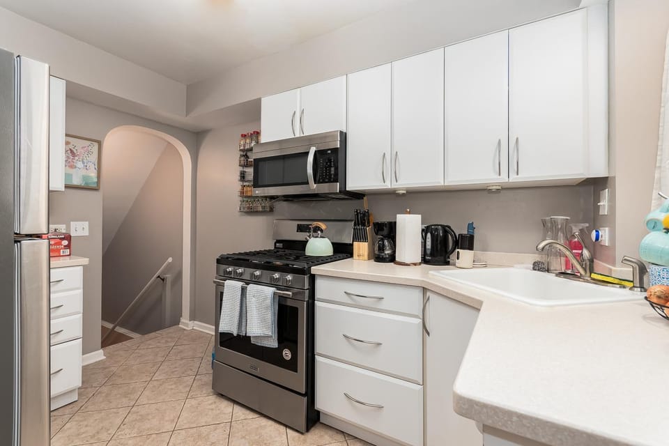 Charming Oak Park Retreat House in Oak Park