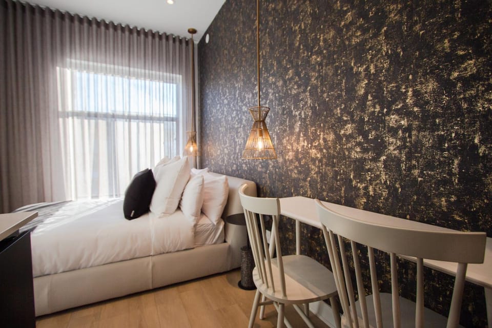 Seating area, Dining area, Bedroom