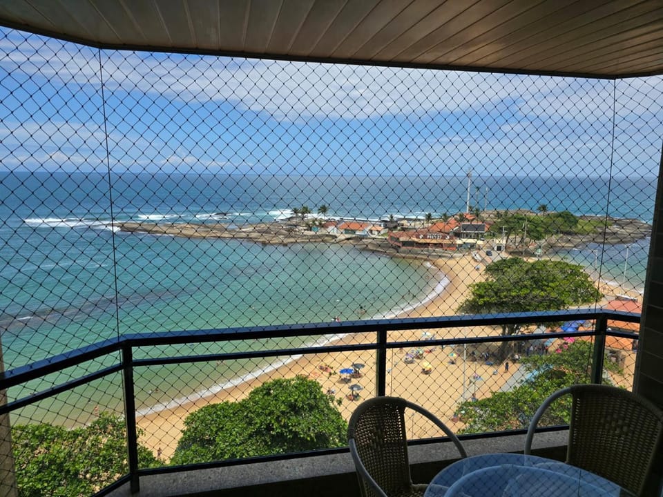 Apt Frente Mar Vista Incrível Praia Castanheiras Apartment in Guarapari