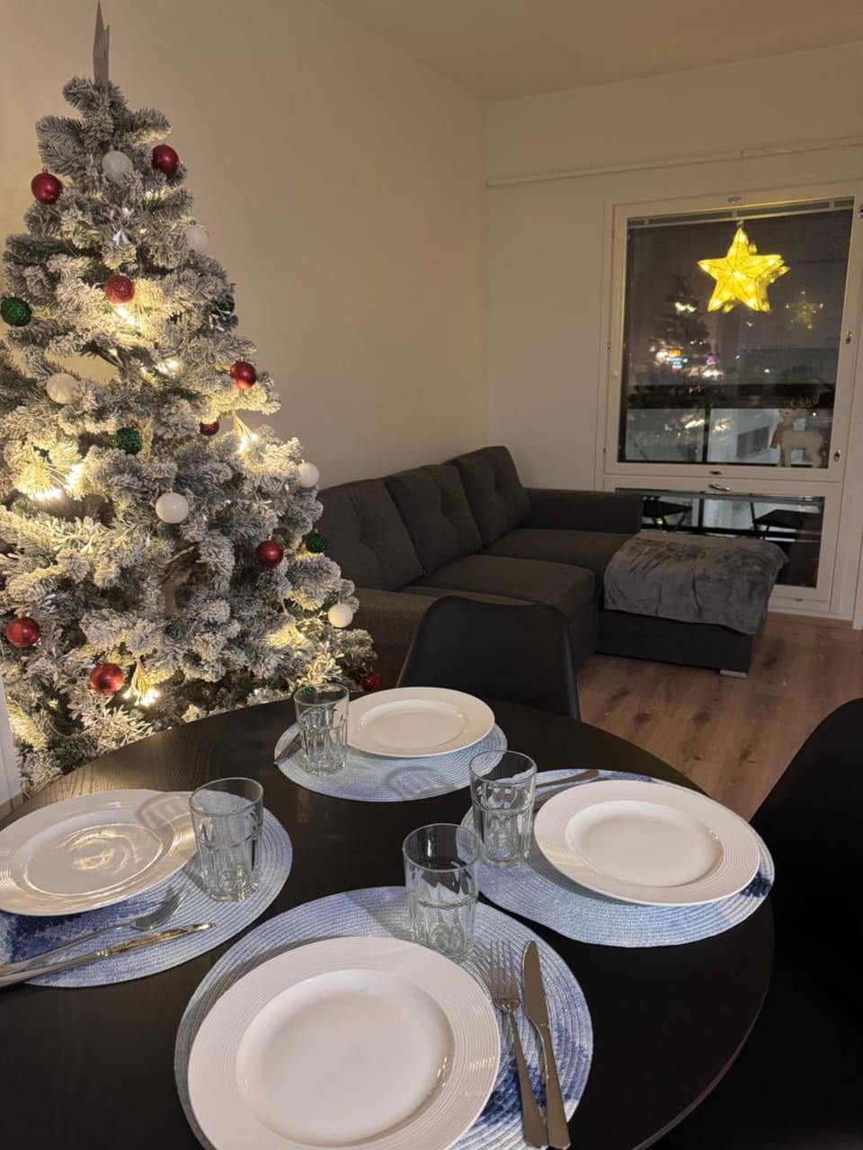 Living room, Dining area