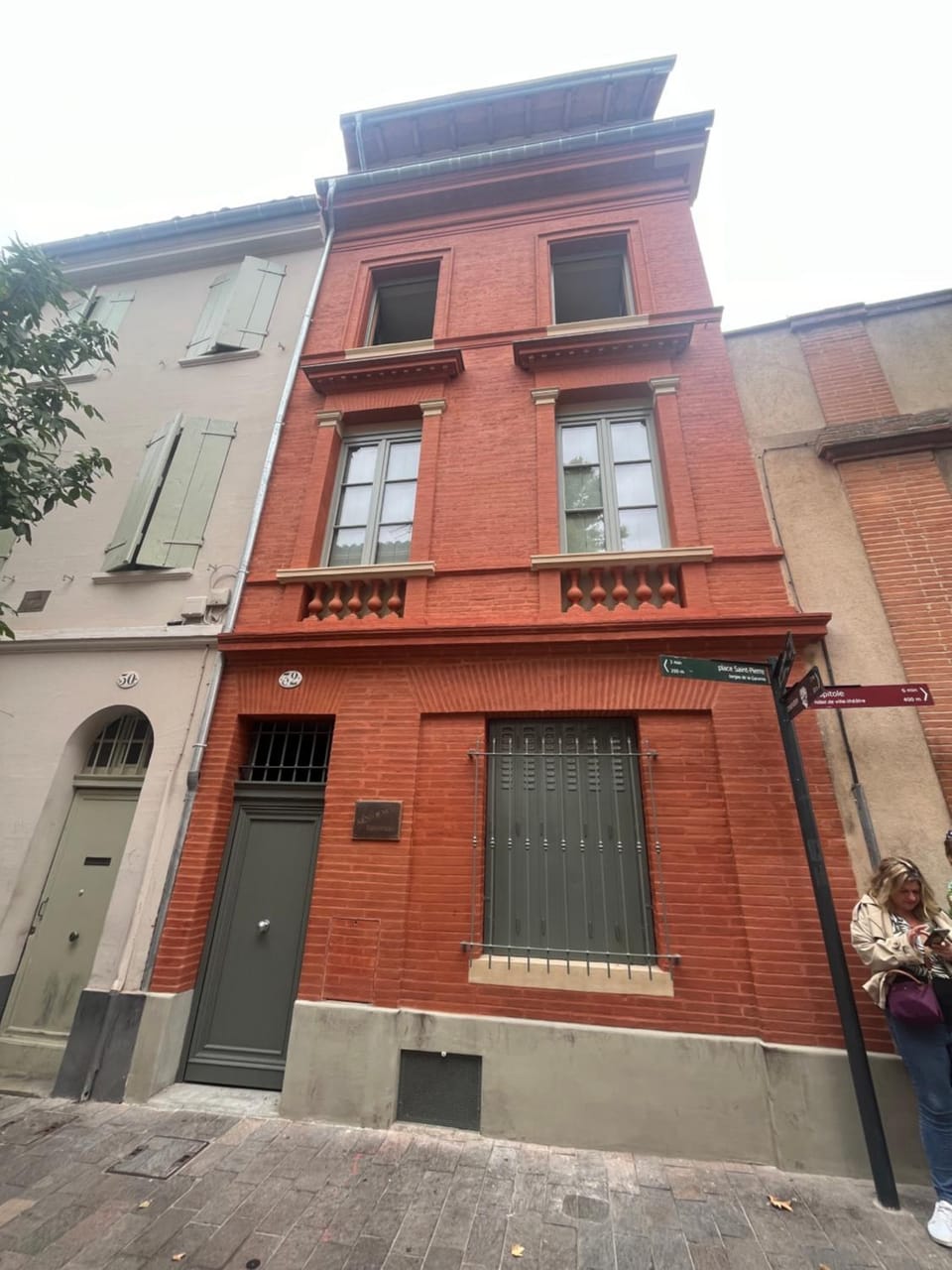 Facade/entrance