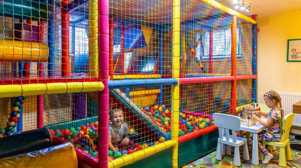 Kids's club, Kids's club, children