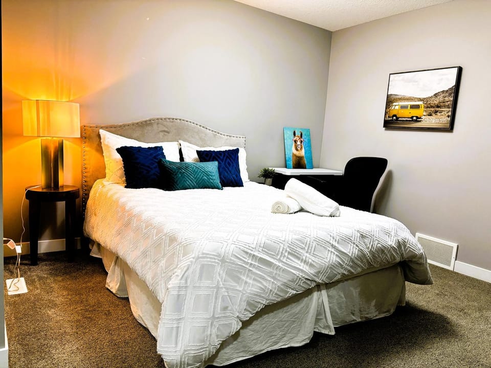 Bed, Bedroom
