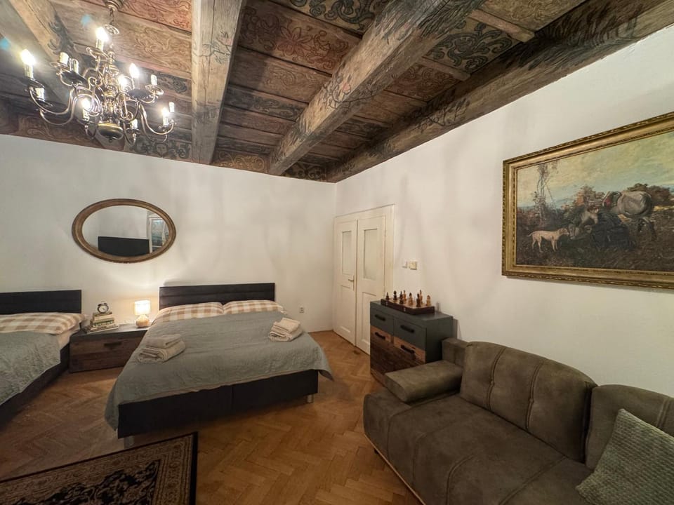 Seating area, Bedroom