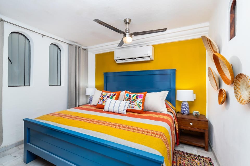 Bed, Bedroom, air conditioner