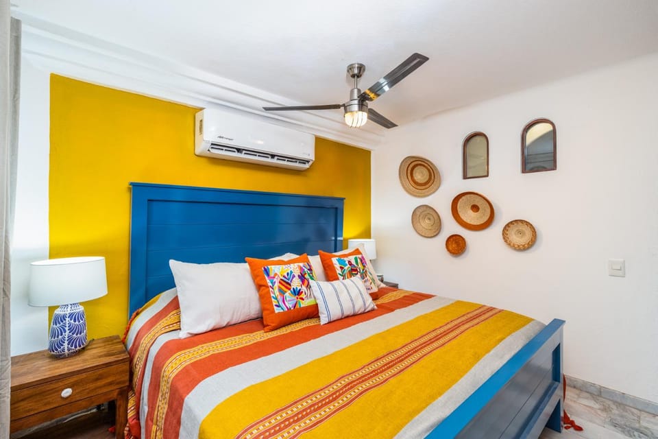 Bed, Bedroom, air conditioner