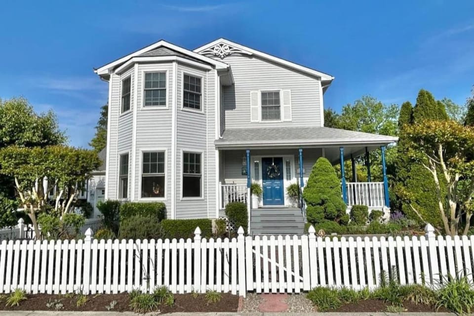 Tranquil Gardens Cape May Private Beach Steps Away House in Lower Township