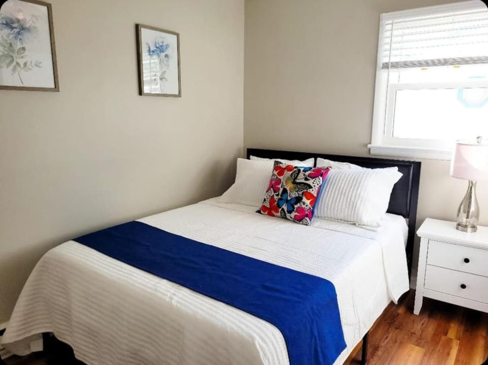 Just Beachy Sleeps 10 House in Lower Township