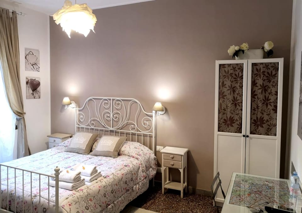Bathroom, Bedroom
