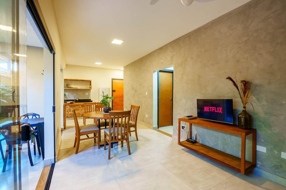 TV and multimedia, Kitchen or kitchenette, Dining area