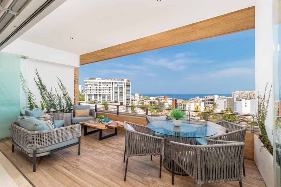 Natural landscape, View (from property/room), Balcony/Terrace, Seating area