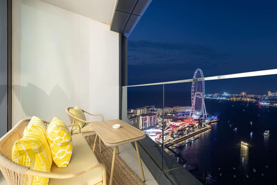 Night, View (from property/room), Balcony/Terrace