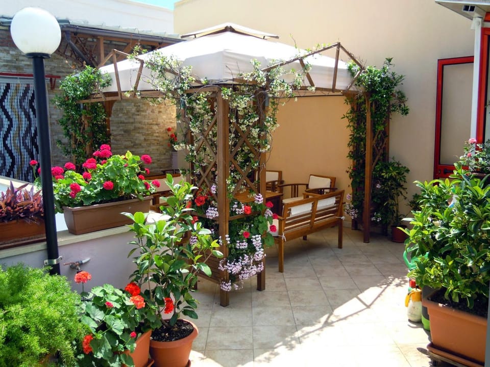 Garden, Balcony/Terrace, Area and facilities