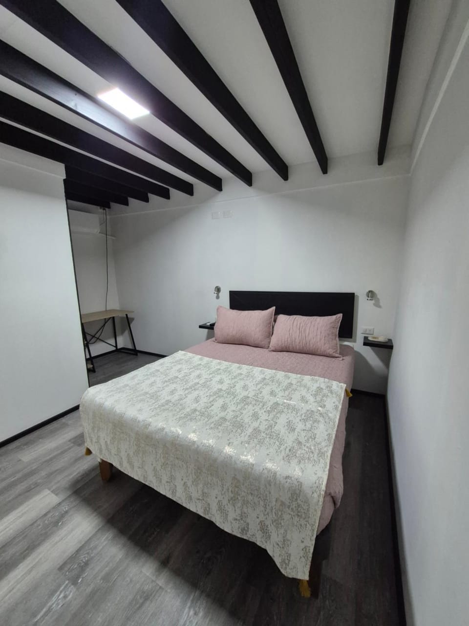 Bambu hostal - Alojamiento a pasos del mall y centro Hotel in Los Ángeles