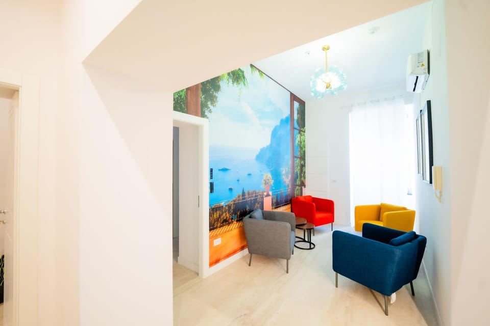 Living room, Lobby or reception, Internal: Not applicable to any particular room