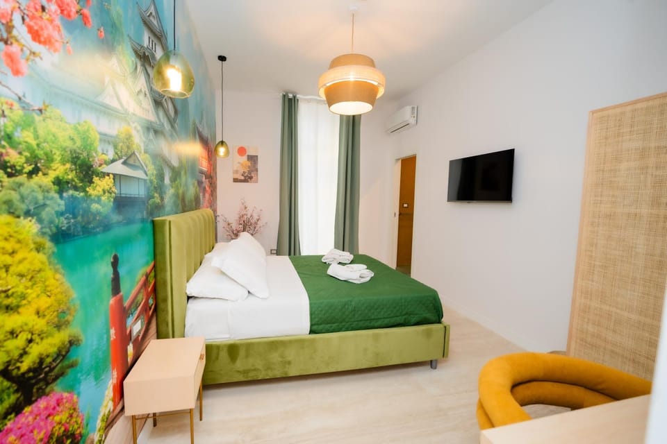 Bed, TV and multimedia, Photo of the whole room, Bedroom, towels