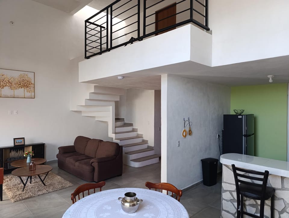 Casa Lanre House in State of Querétaro