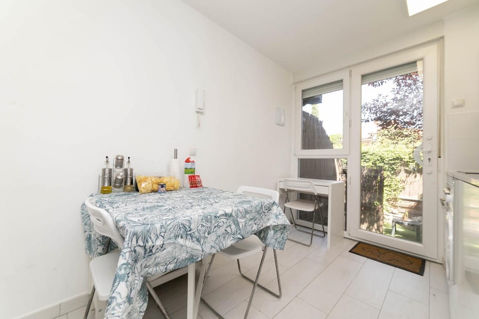Apartamento con jardín privado Apartment in Madrid