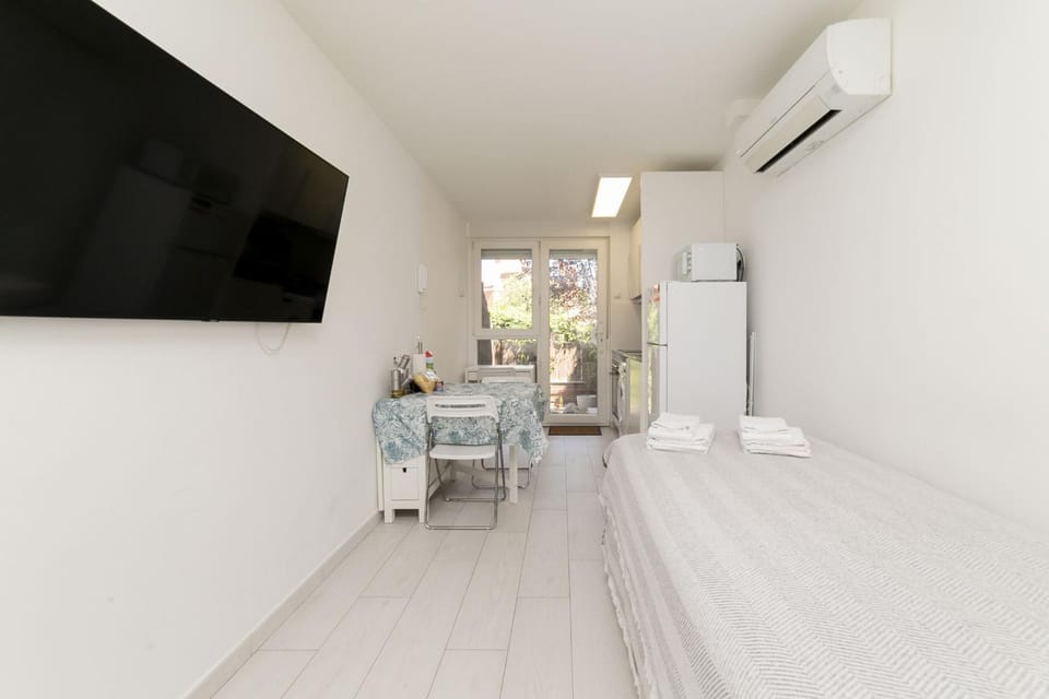Apartamento con jardín privado Apartment in Madrid