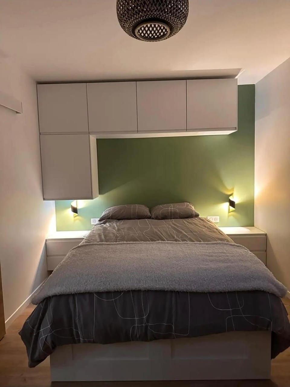Panorama Deluxe Apartment in Île-de-France