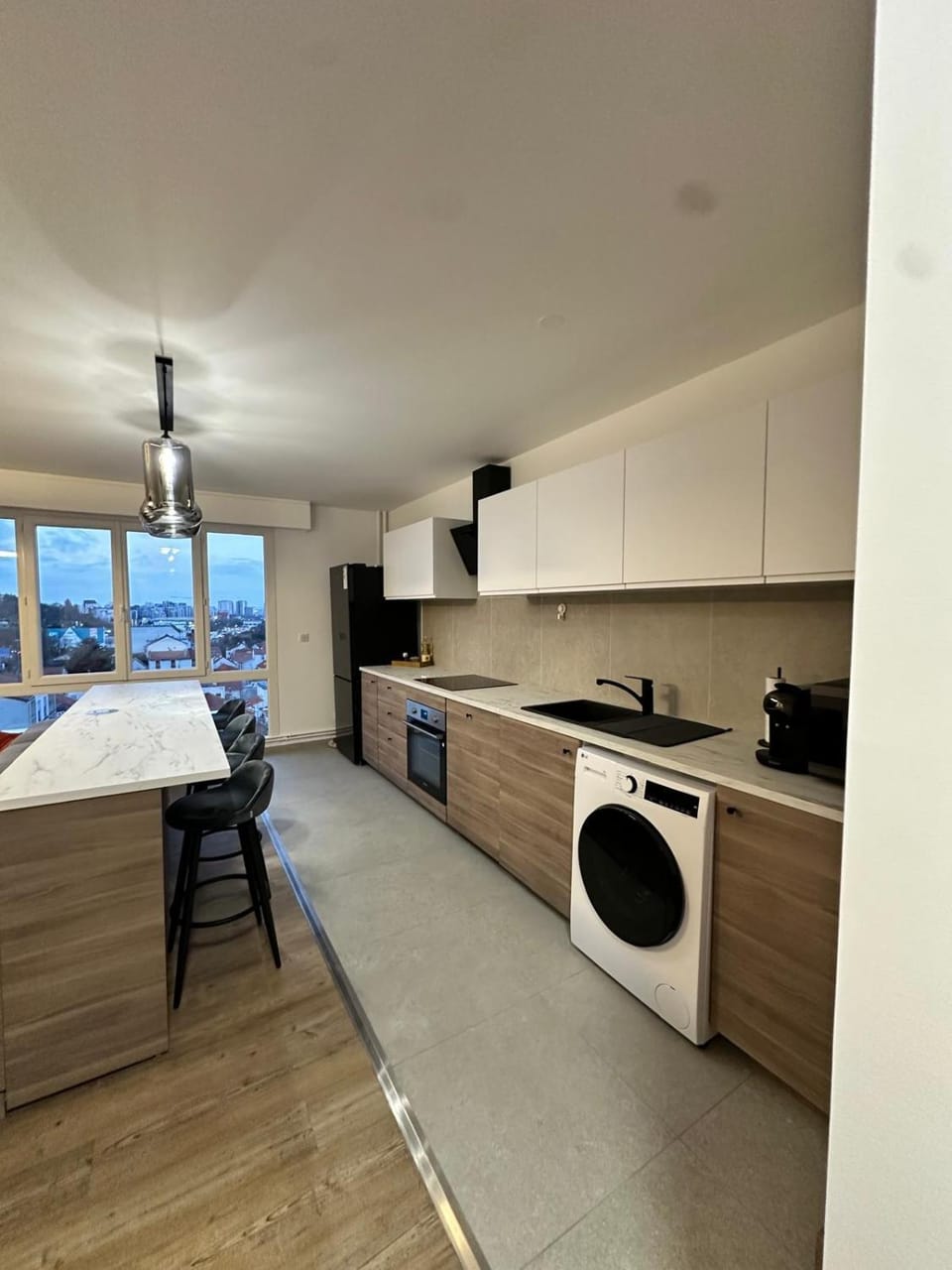 Panorama Deluxe Apartment in Île-de-France