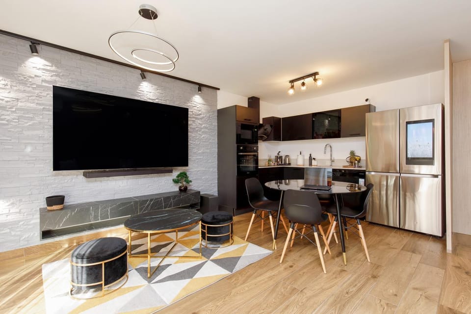TV and multimedia, Kitchen or kitchenette, Living room, Seating area, Dining area, minibar, oven