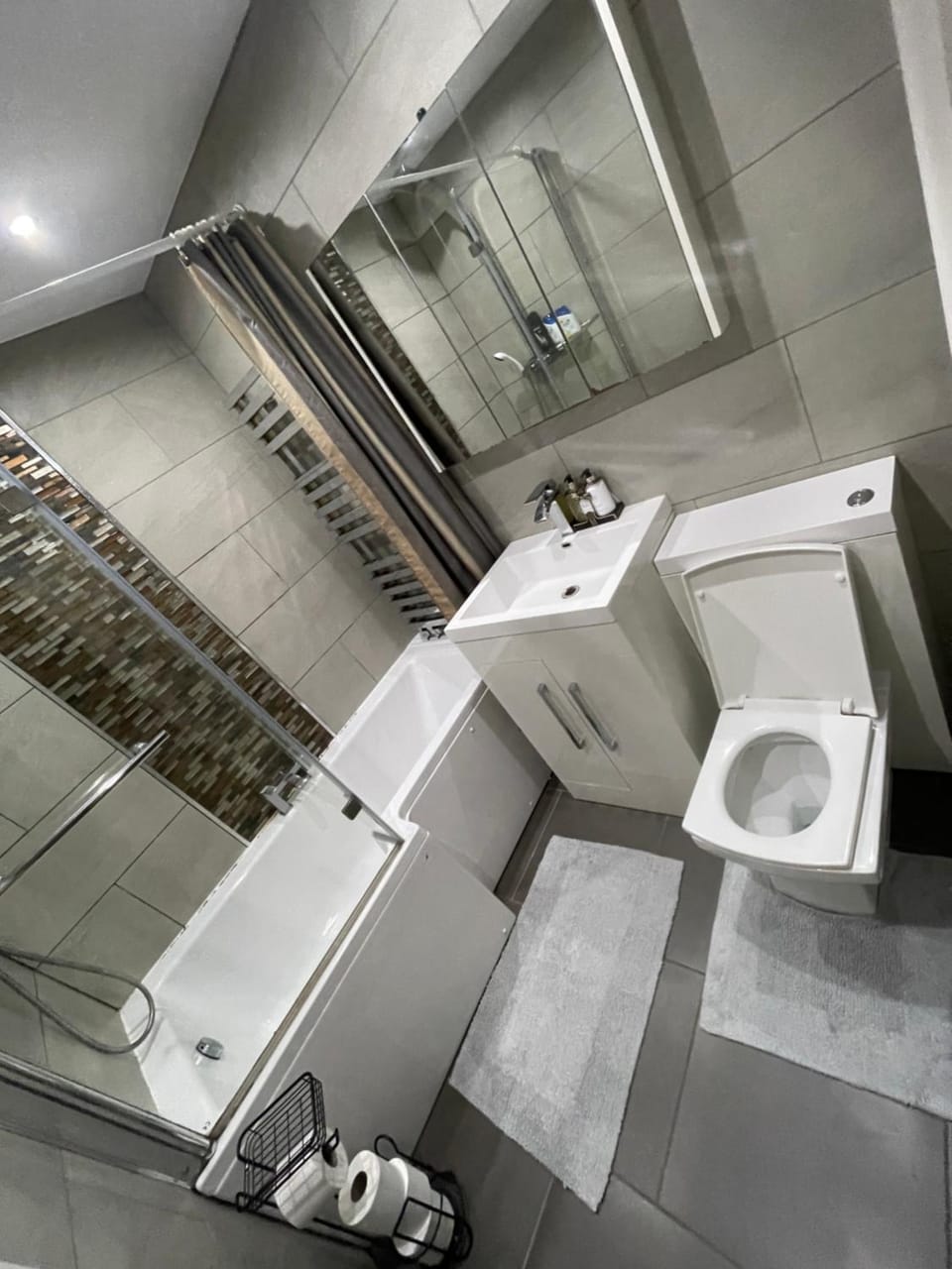 The Crib 1 Vacation rental in Stretford