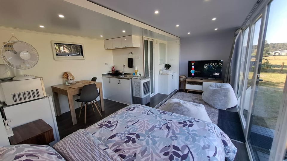 Pod Tiny Home House in Broke