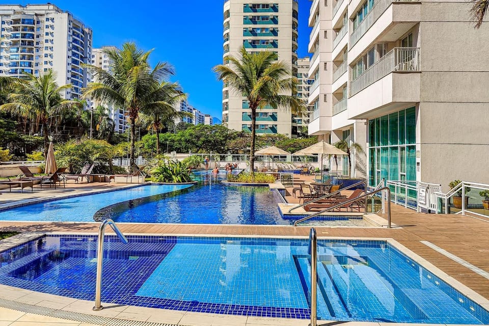 Summer, Diving, Area and facilities, Swimming pool, Entertainment