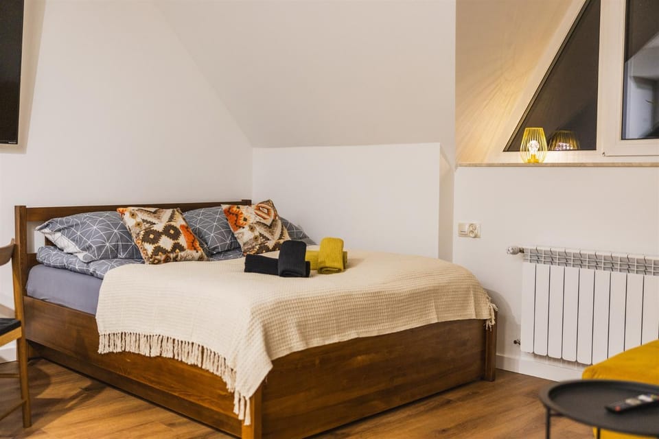 TV and multimedia, Living room, Bedroom, internet, towels