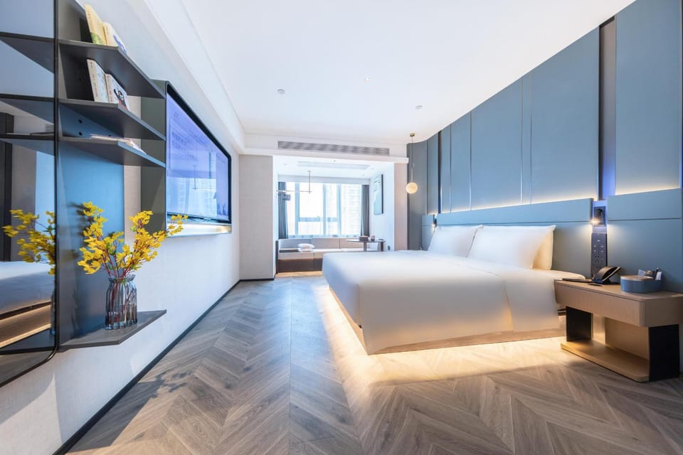 Atour Hotel Wuhan Wuchang Zhongnan Road Hotel in Wuhan