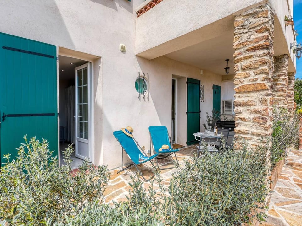 Appartement au Lavandou - Vue Mer - Climatisé - Tout à pieds - FR-1-816-3 Apartment in Le Lavandou