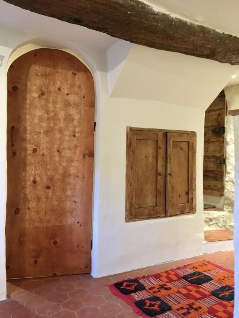 La tourelle aux hirondelles House in French Riviera