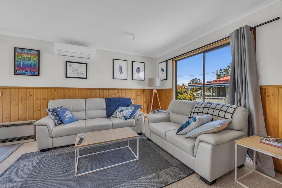 5 Lees Road, Mallacoota House in Mallacoota