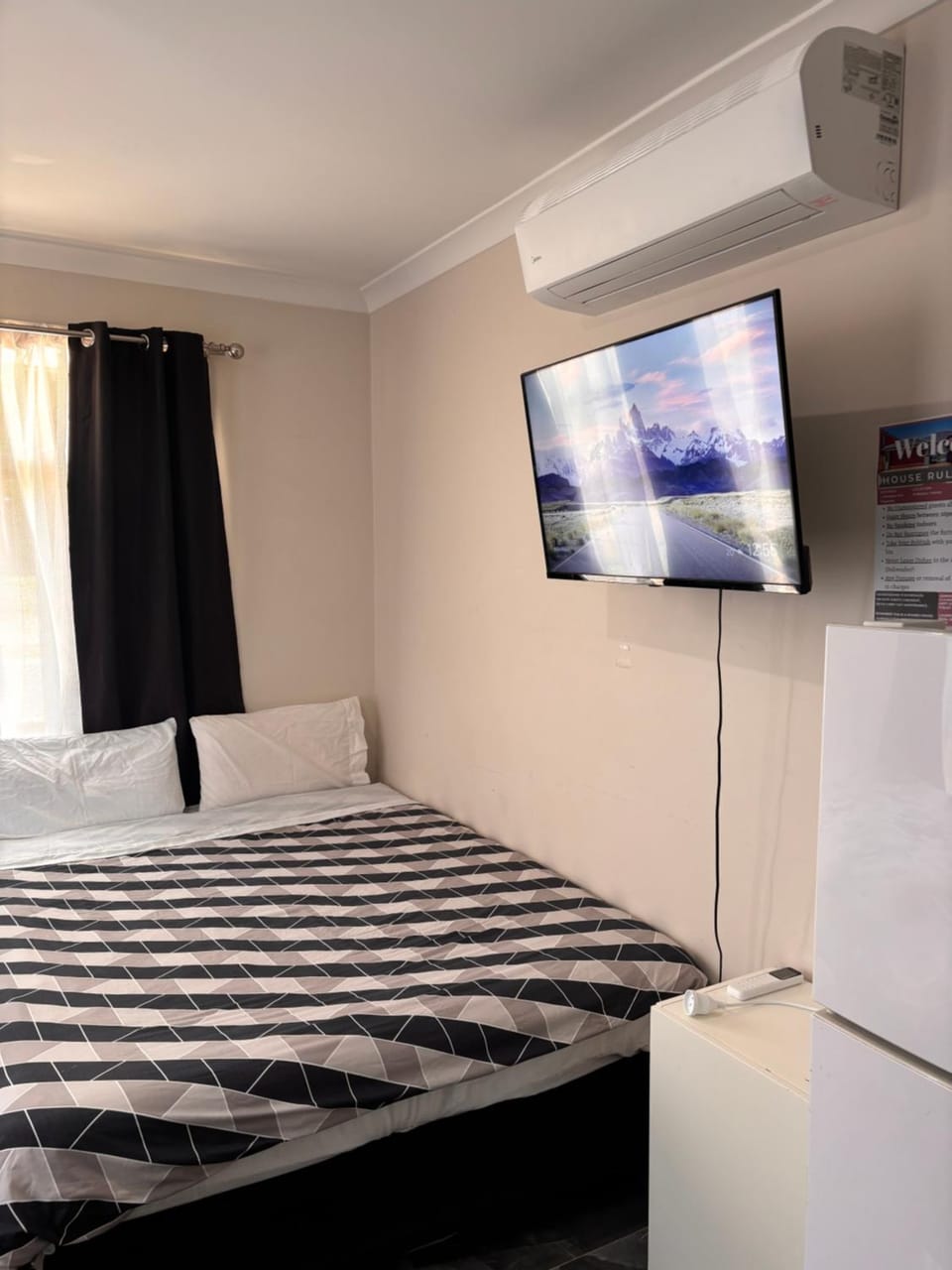 Mahzan on Dromana Private Master Bedroom Vacation rental in Truganina