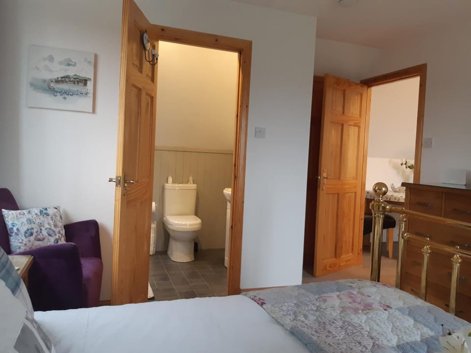 An Cois Na H-Aibhne Apartment in Scotland