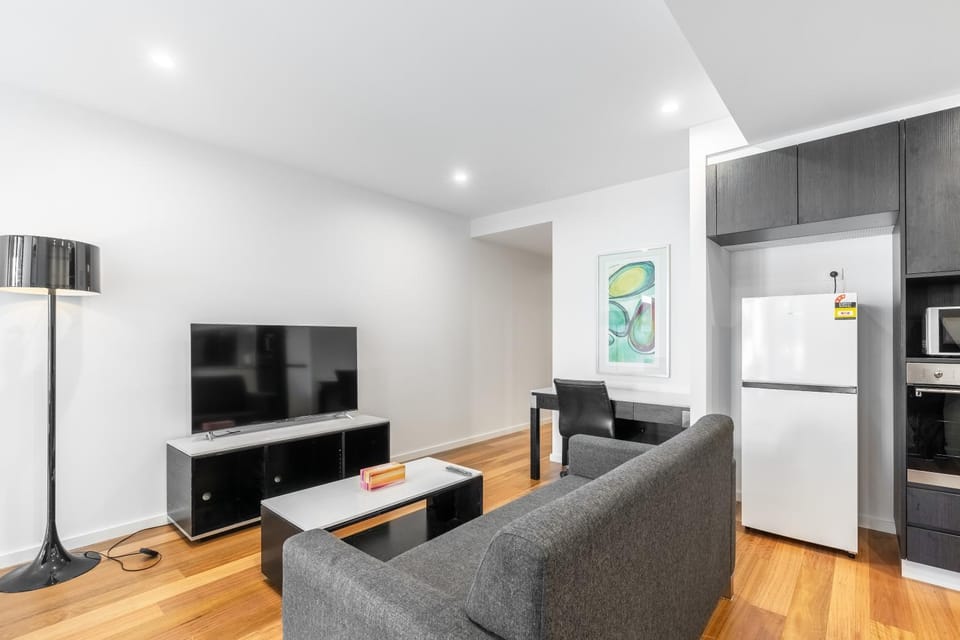 Modern Apartment next to Canberra Centre Apartment in Canberra