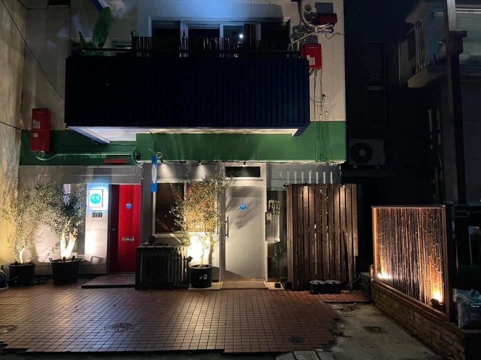 Property building, Facade/entrance