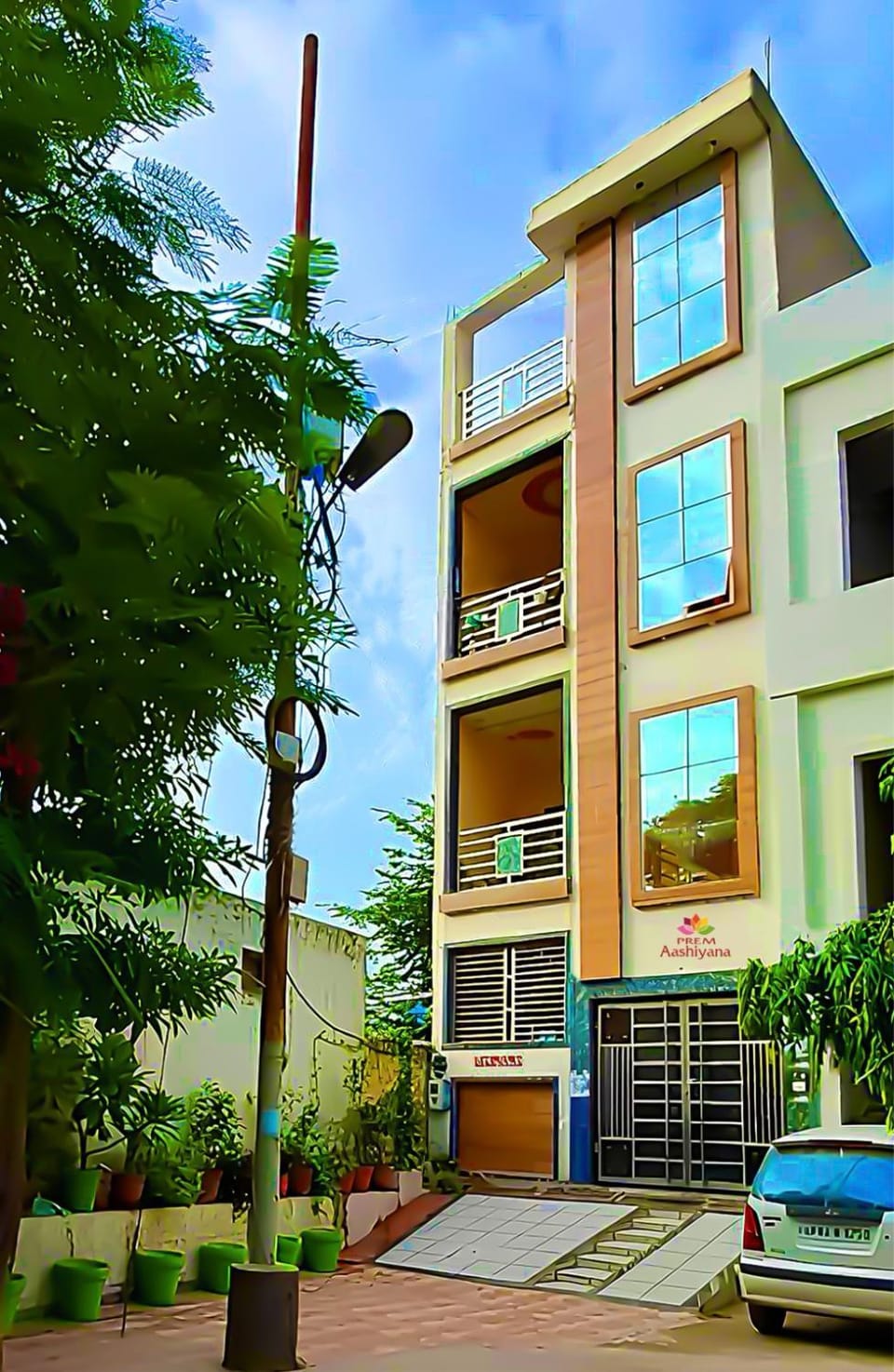 Property building, Neighbourhood